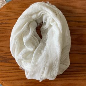 SOFT summer scarf